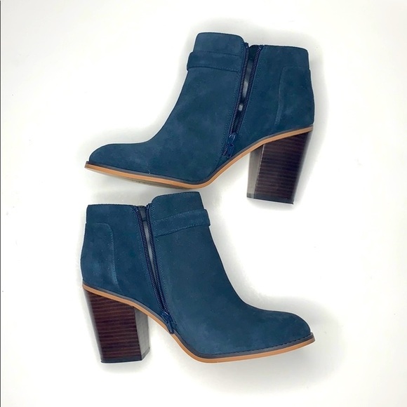 Sole Society LYRIQ Ink Blue Suede Bootie Boots Size 9 - Picture 5 of 7